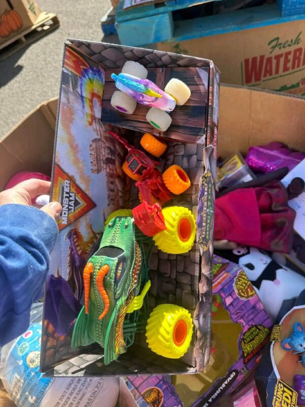 Walmart Toy Pallets - Image 14