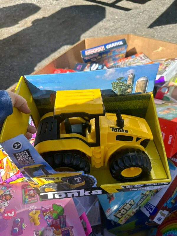Walmart Toy Pallets - Image 22