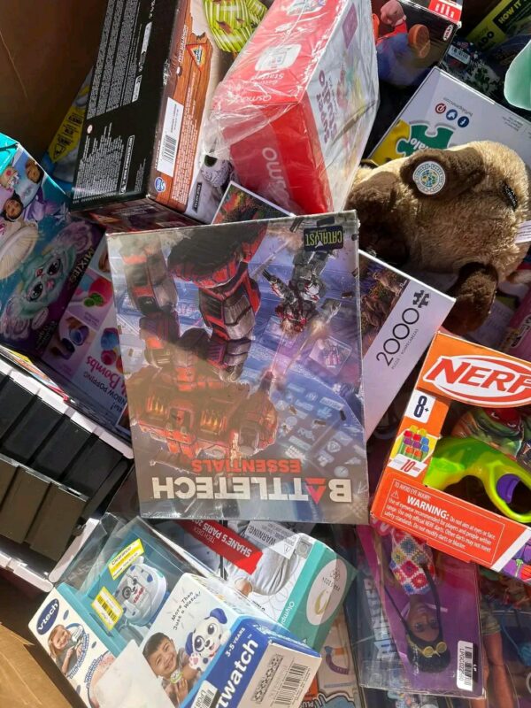 Walmart Toy Pallets - Image 30