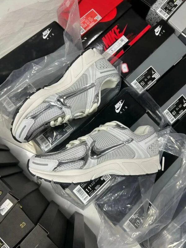 Balenciaga Shoes Pallets - Image 3