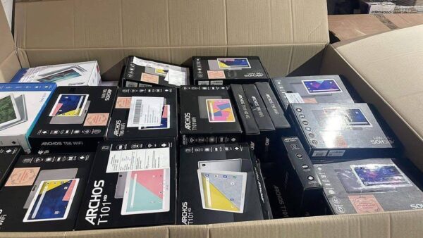 Archos tablet pallet - Image 3
