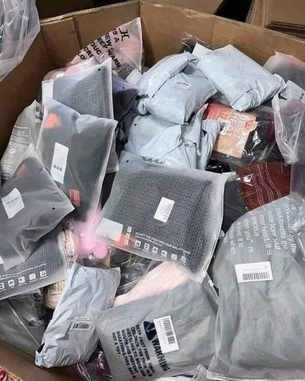 Mixed kids and adults clothing pallets - Image 10