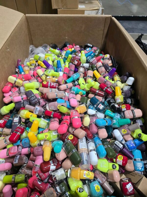 Name Brand Makeup (Polish load ) - Image 6