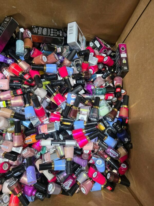 Name Brand Makeup (Polish load ) - Image 8